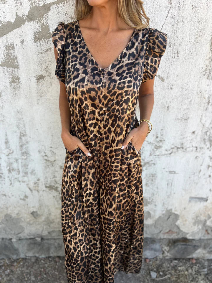 Vestido Maxi Viscose com Estampa de Leopardo e Bolsos Frontais